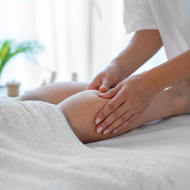 Masaje para piernas hinchadas en Valencia - piernas