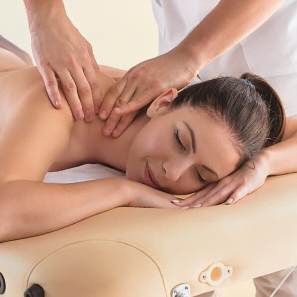 Masajistas en Valencia - Manos