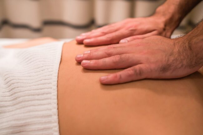 masajista-en-valencia-masaje